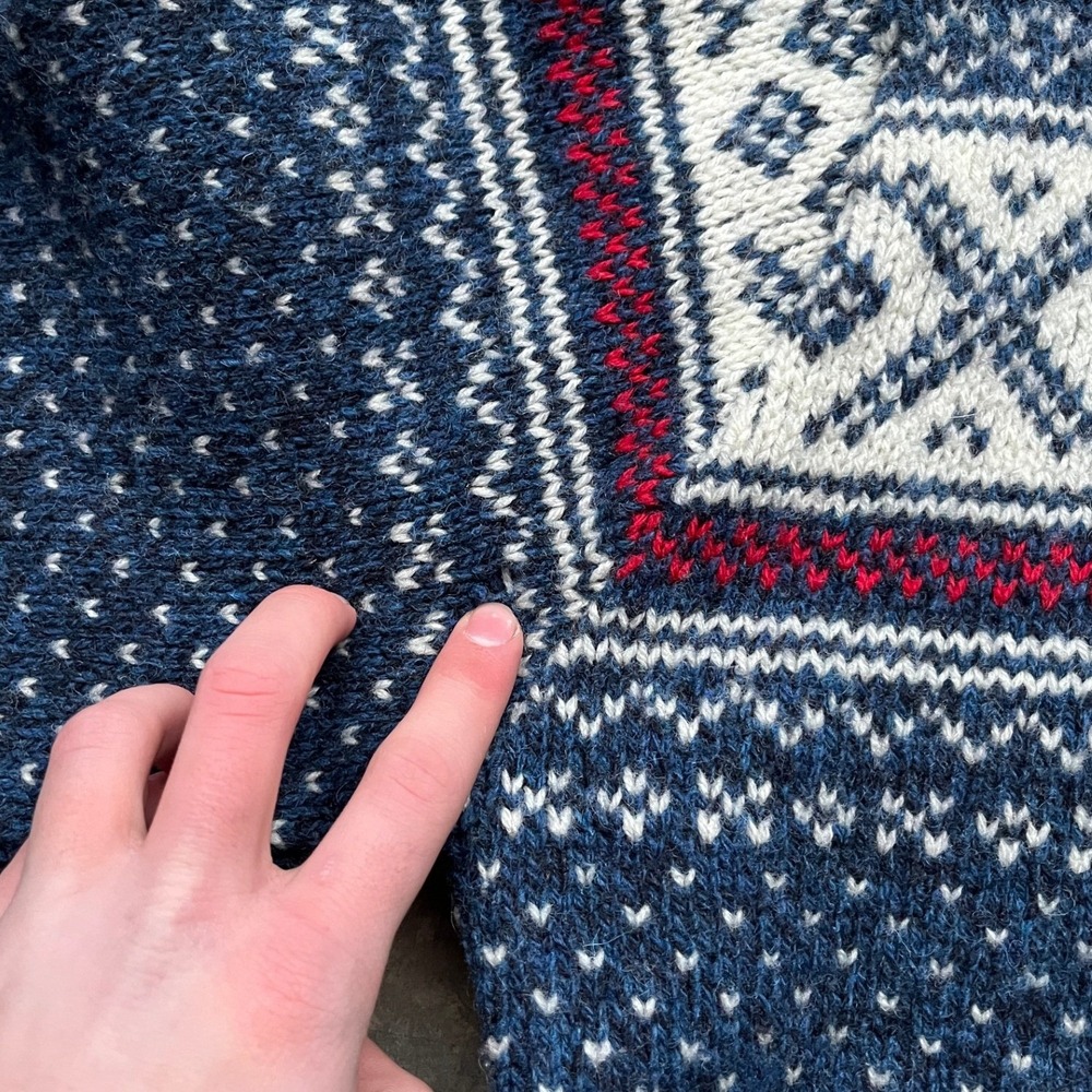 VTG L.L. Bean Vintage Mens Fair Isle Birdseye Wool Sweater Navy Blue USA Made M - Picture 9 of 9